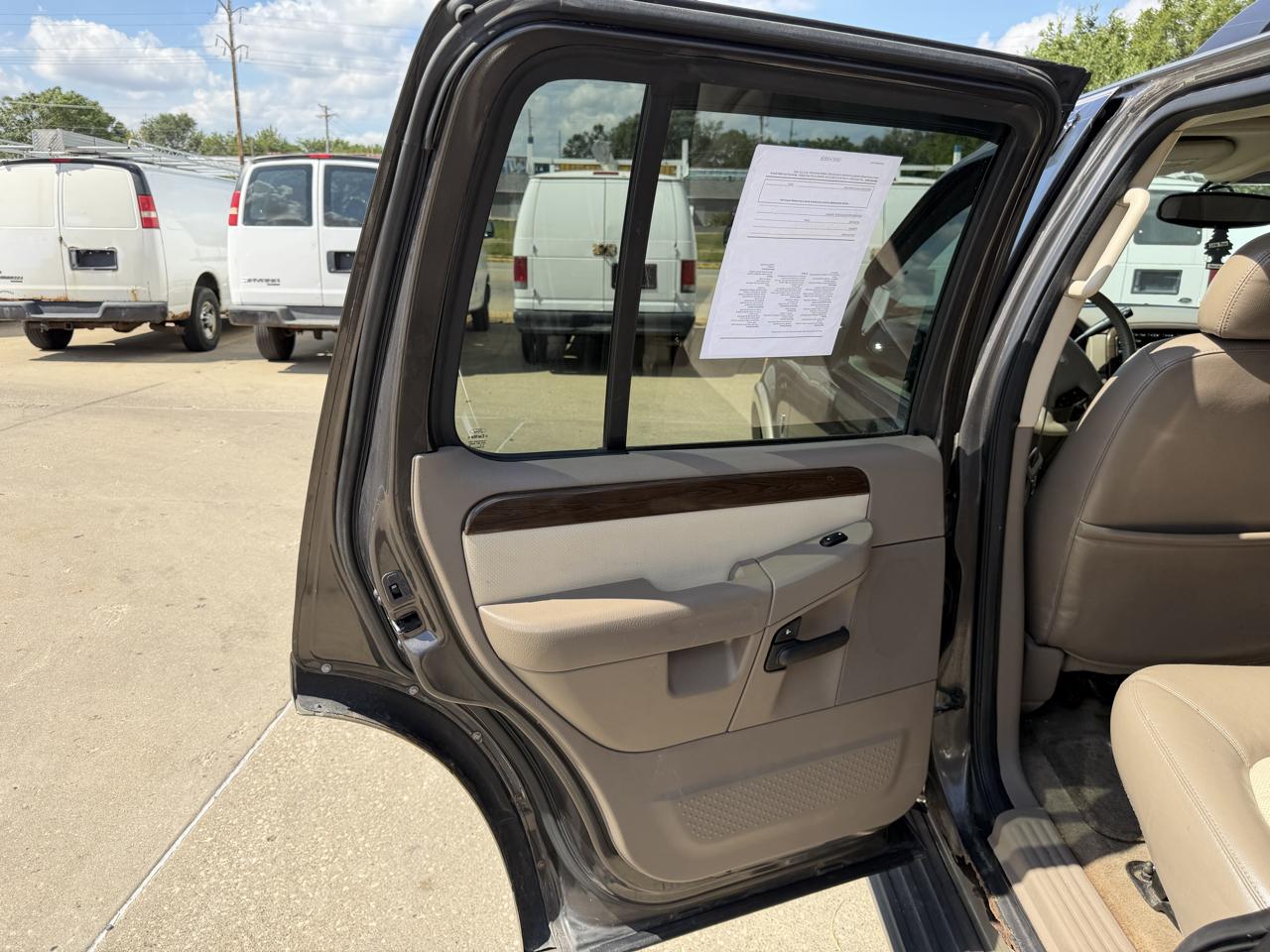 Ford Explorer Eddie Bauer 4.6L 4WD 2005