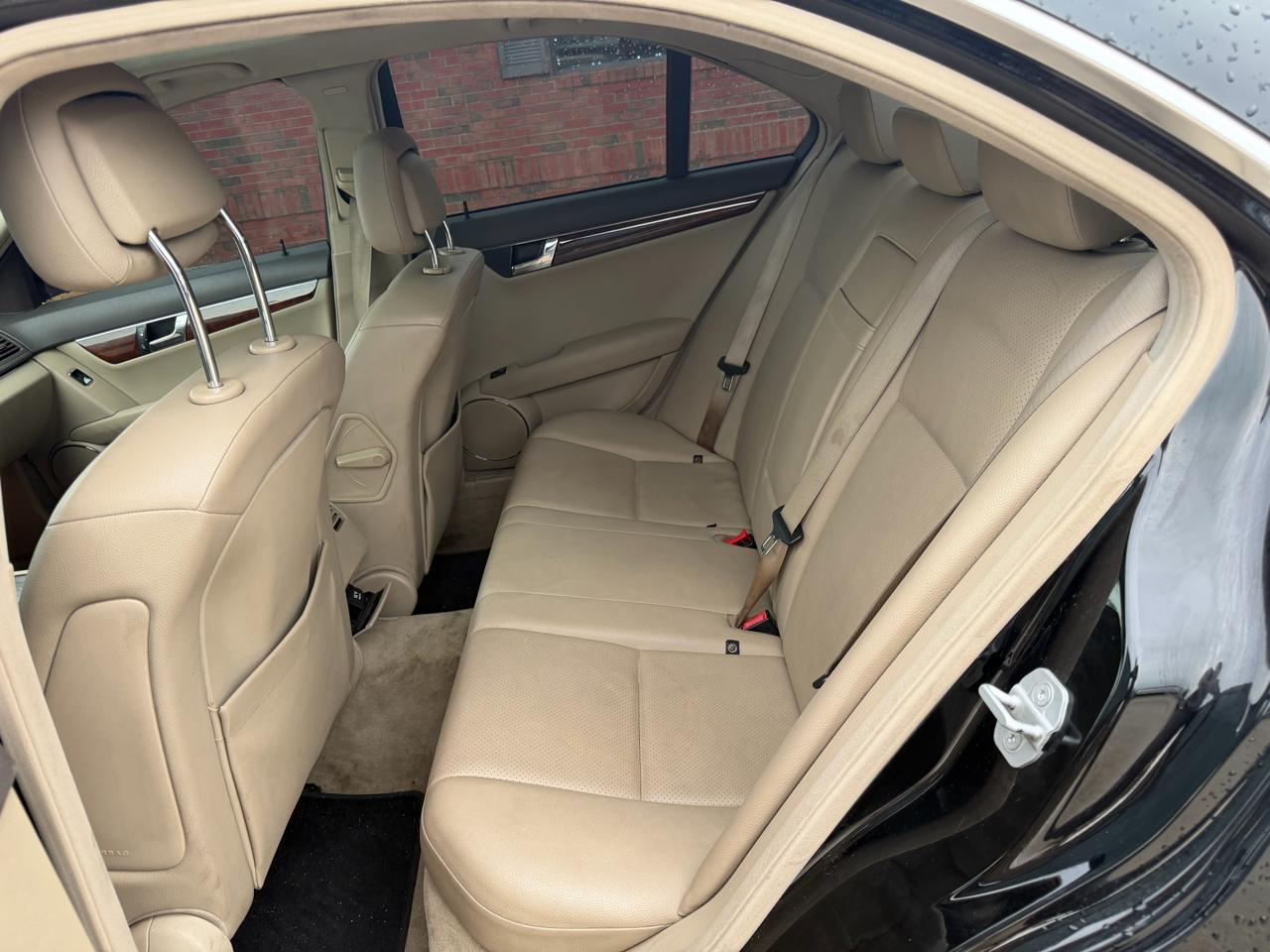 Mercedes-Benz C-Class C300 4MATIC Luxury Sedan 2009
