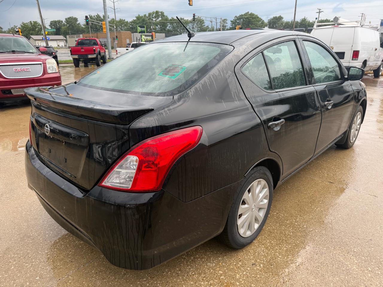 Nissan Versa 1.6 S 5M 2018