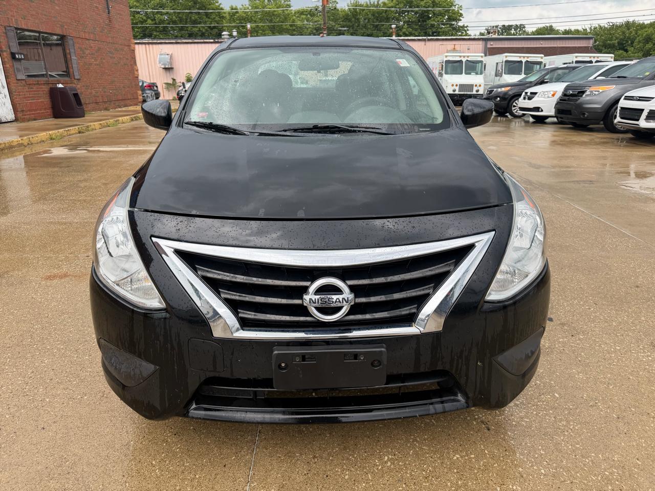 Nissan Versa 1.6 S 5M 2018