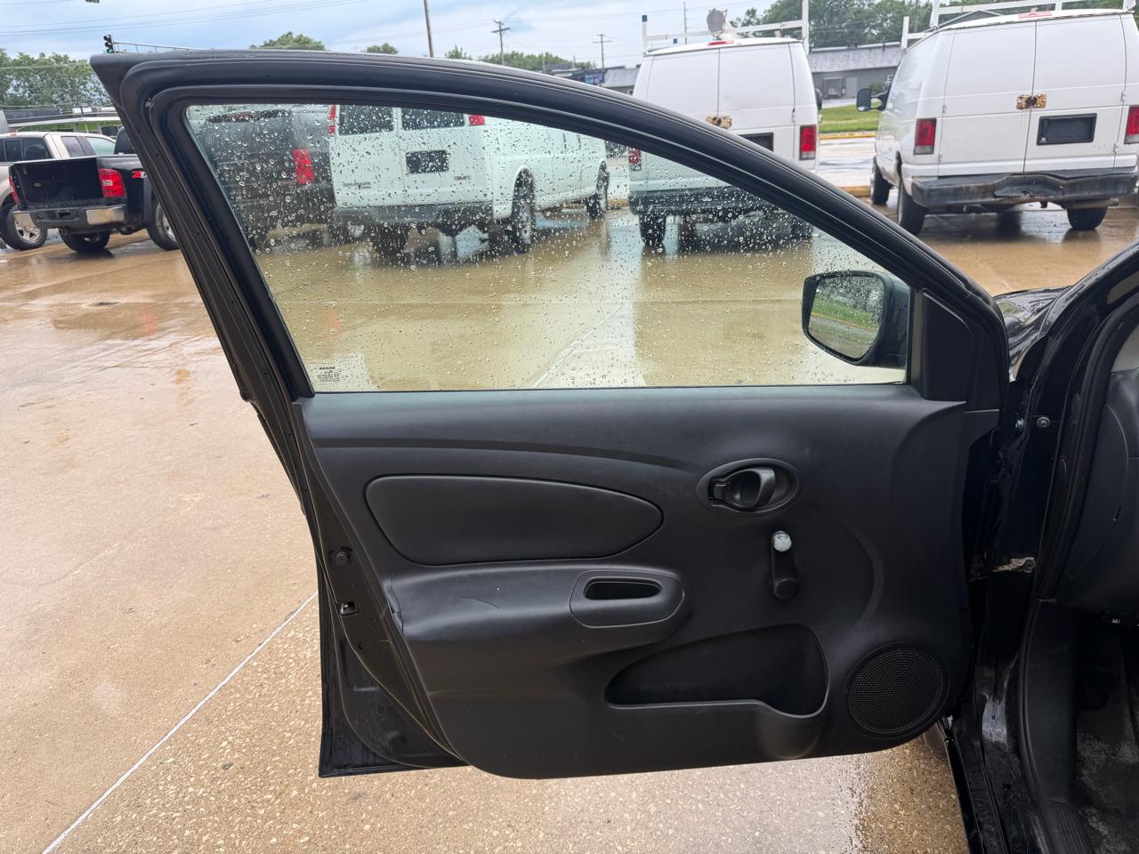 Nissan Versa 1.6 S 5M 2018