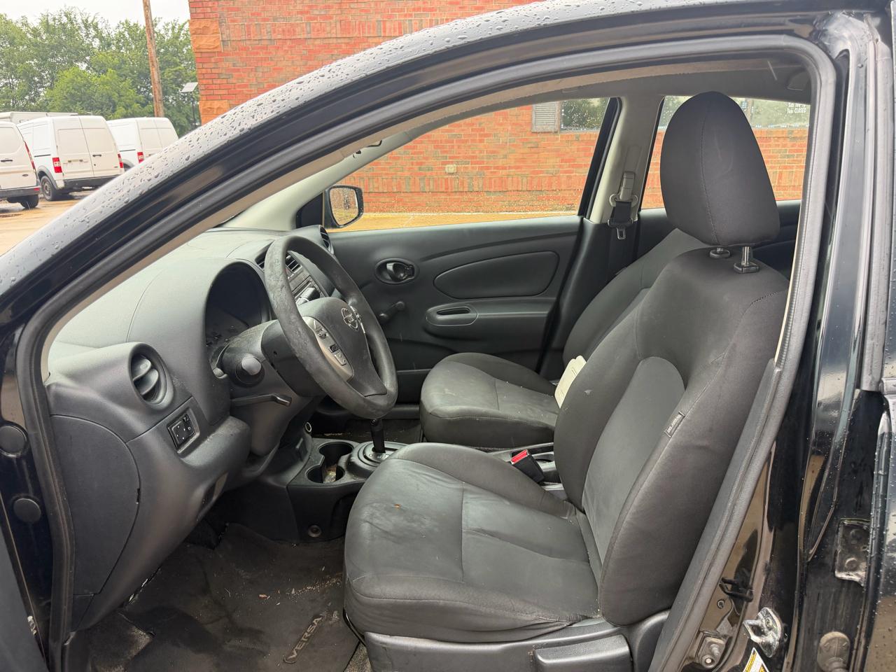 Nissan Versa 1.6 S 5M 2018