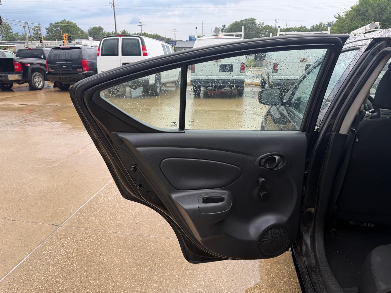 Nissan Versa 1.6 S 5M 2018