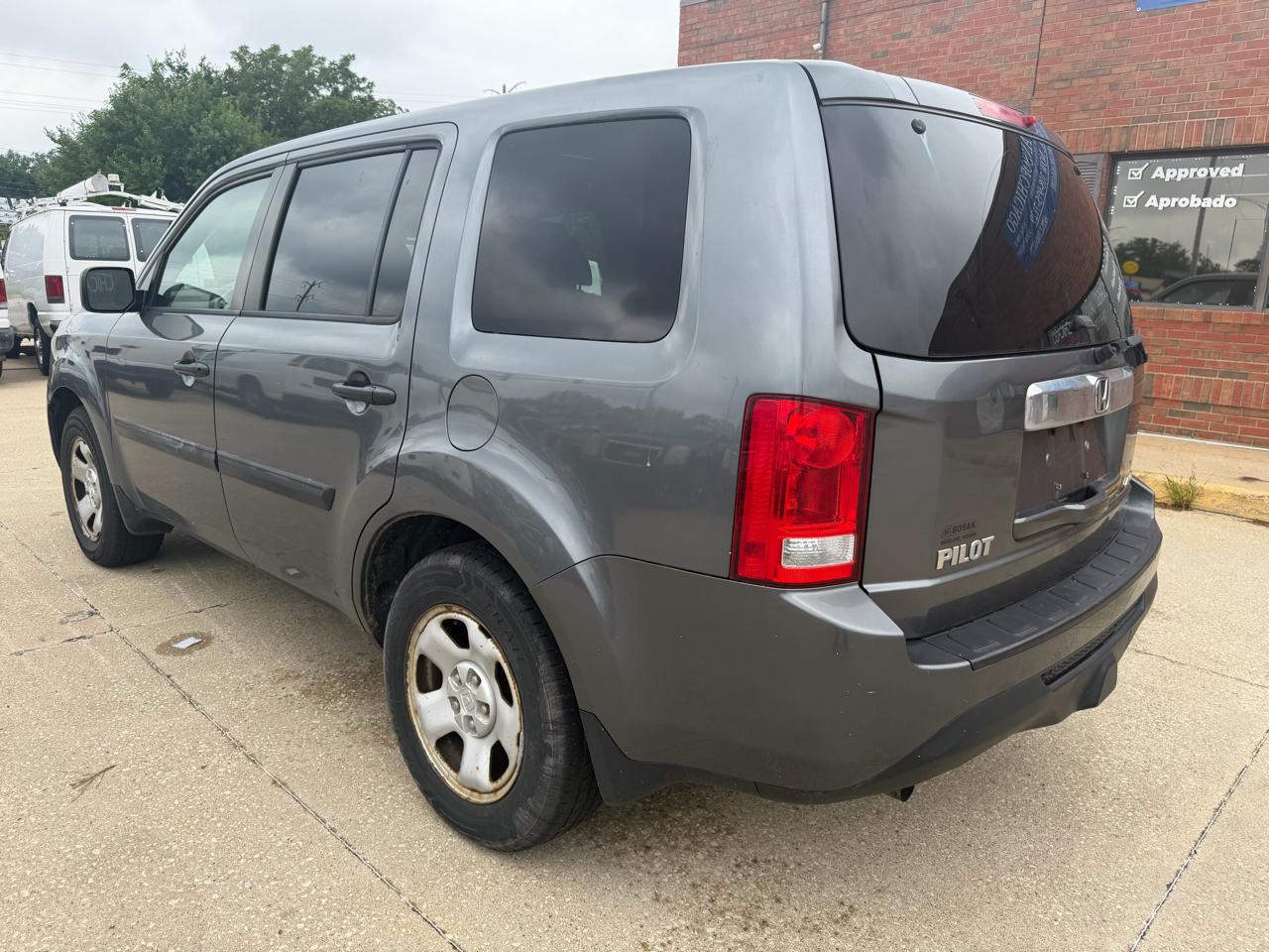 Honda Pilot LX 4WD 5-Spd AT 2012