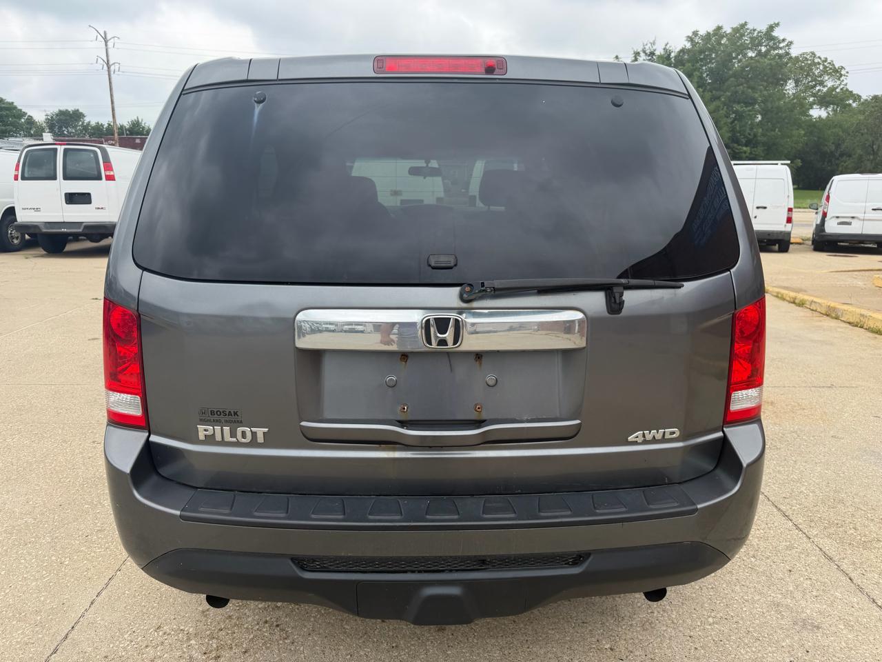 Honda Pilot LX 4WD 5-Spd AT 2012