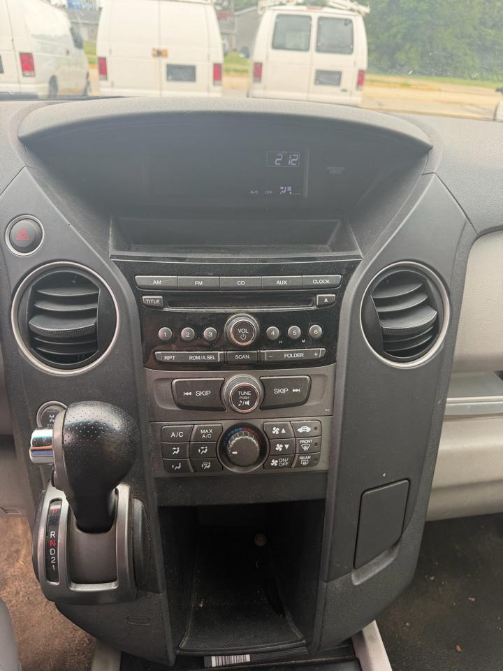 Honda Pilot LX 4WD 5-Spd AT 2012