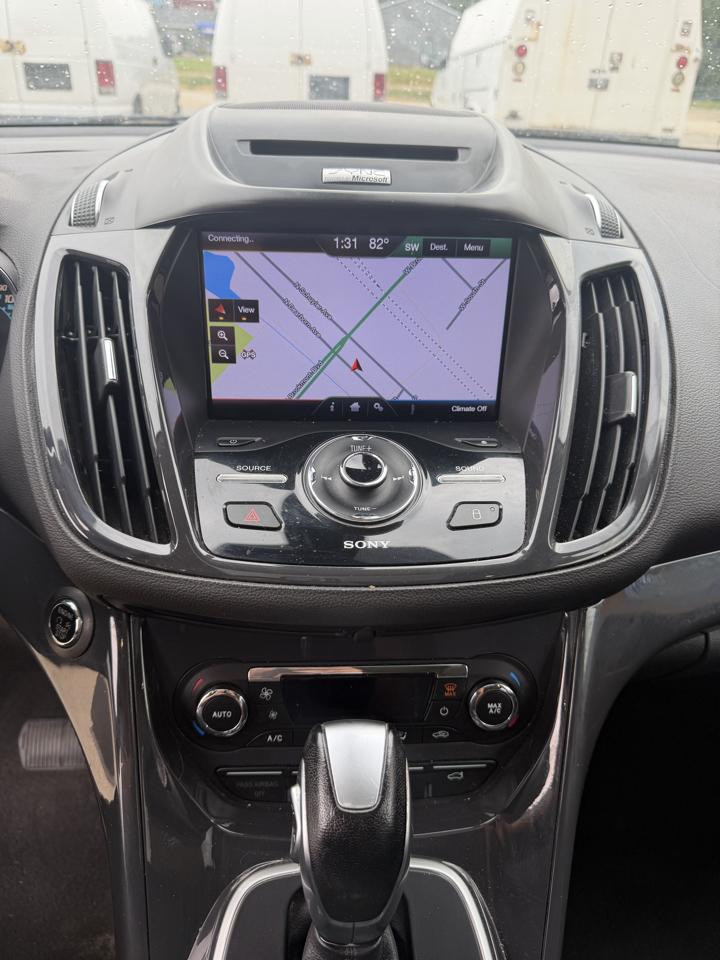 Ford Escape Titanium 4WD 2013