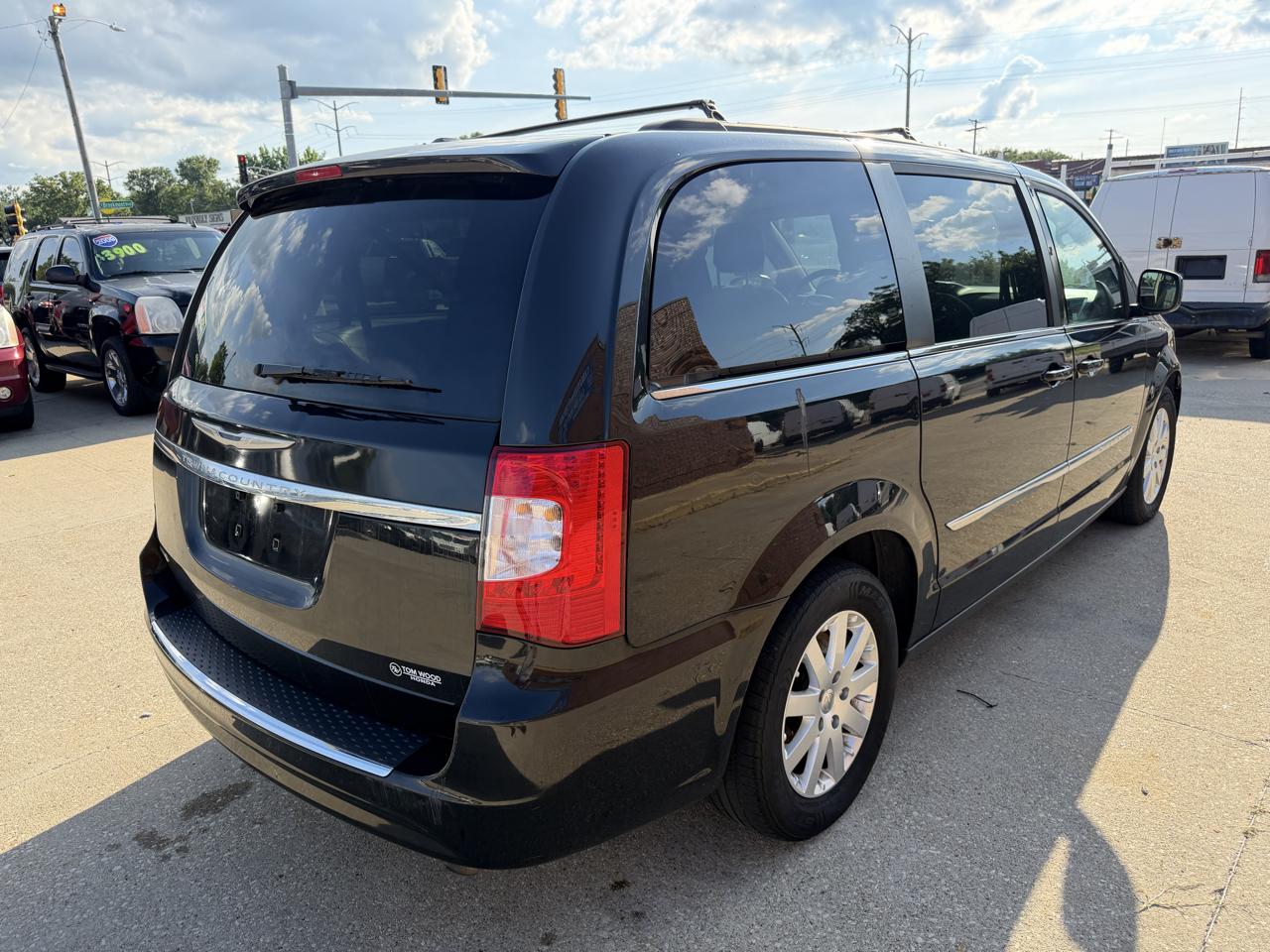 Chrysler Town & Country Touring 2016