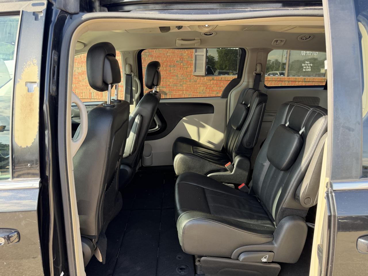 Chrysler Town & Country Touring 2016