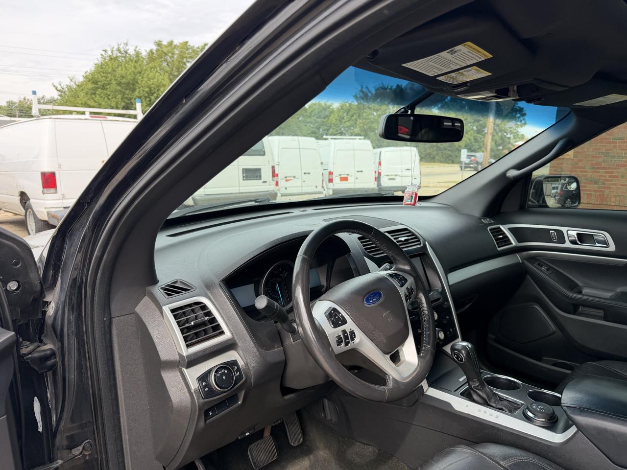 Ford Explorer XLT 4WD 2014