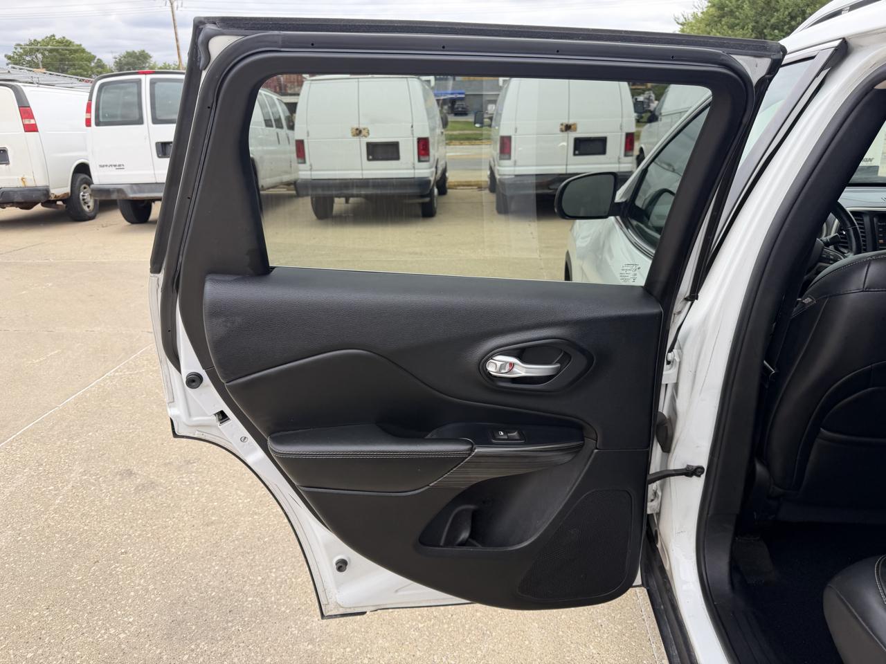 Jeep Cherokee Limited 4WD 2015