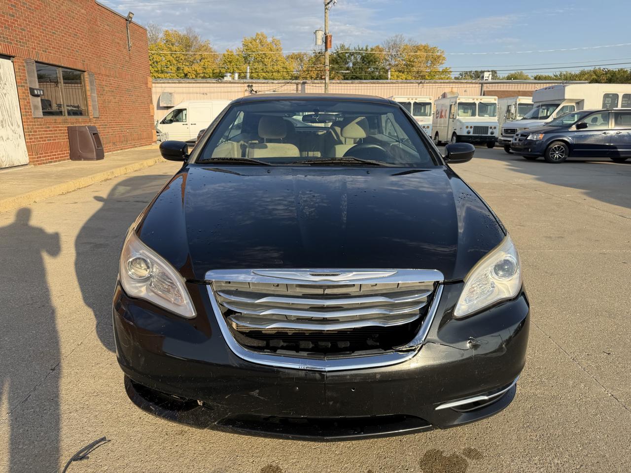 Chrysler 200 Touring Convertible 2011