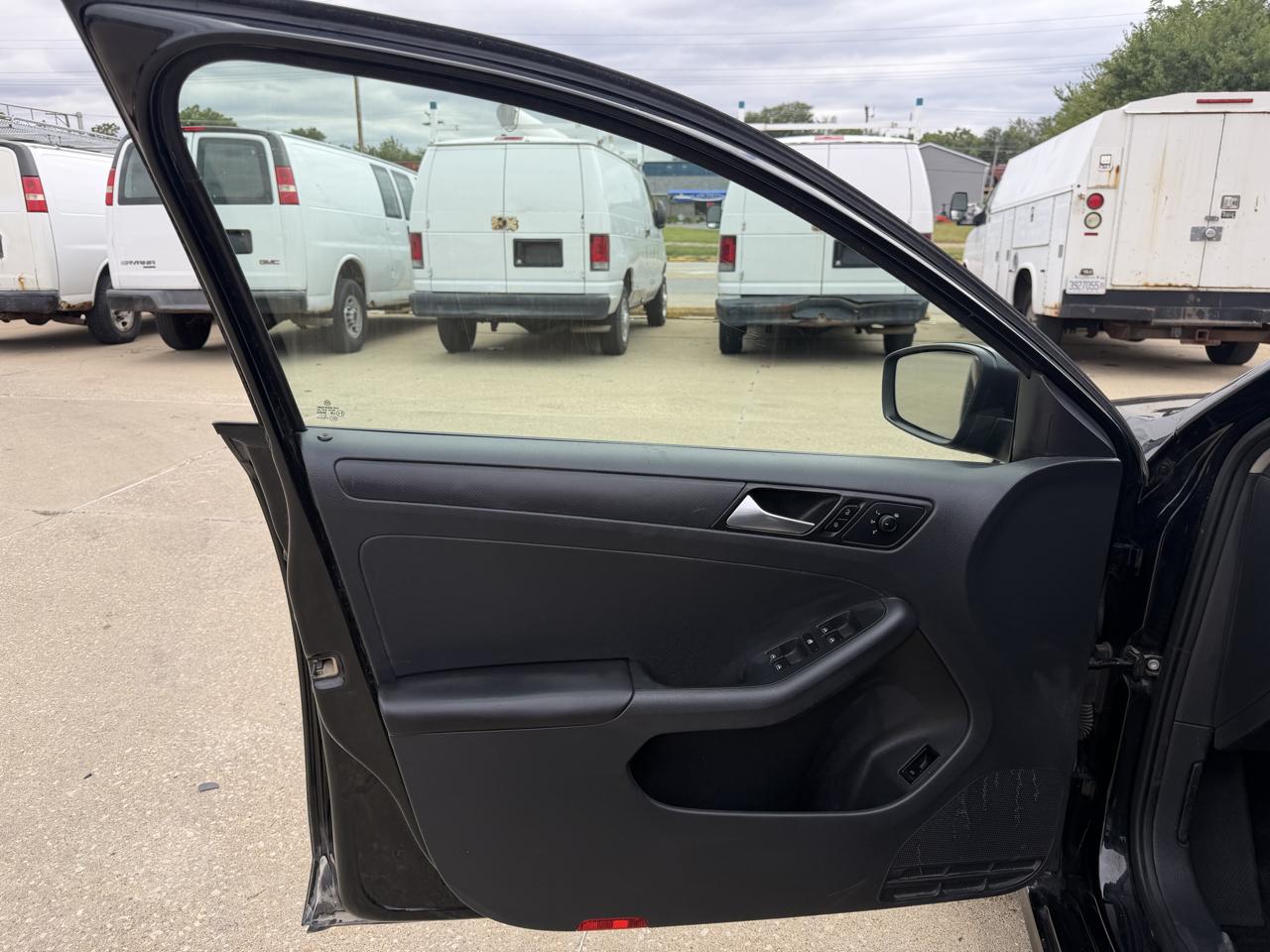 Volkswagen Jetta S 6A 2015