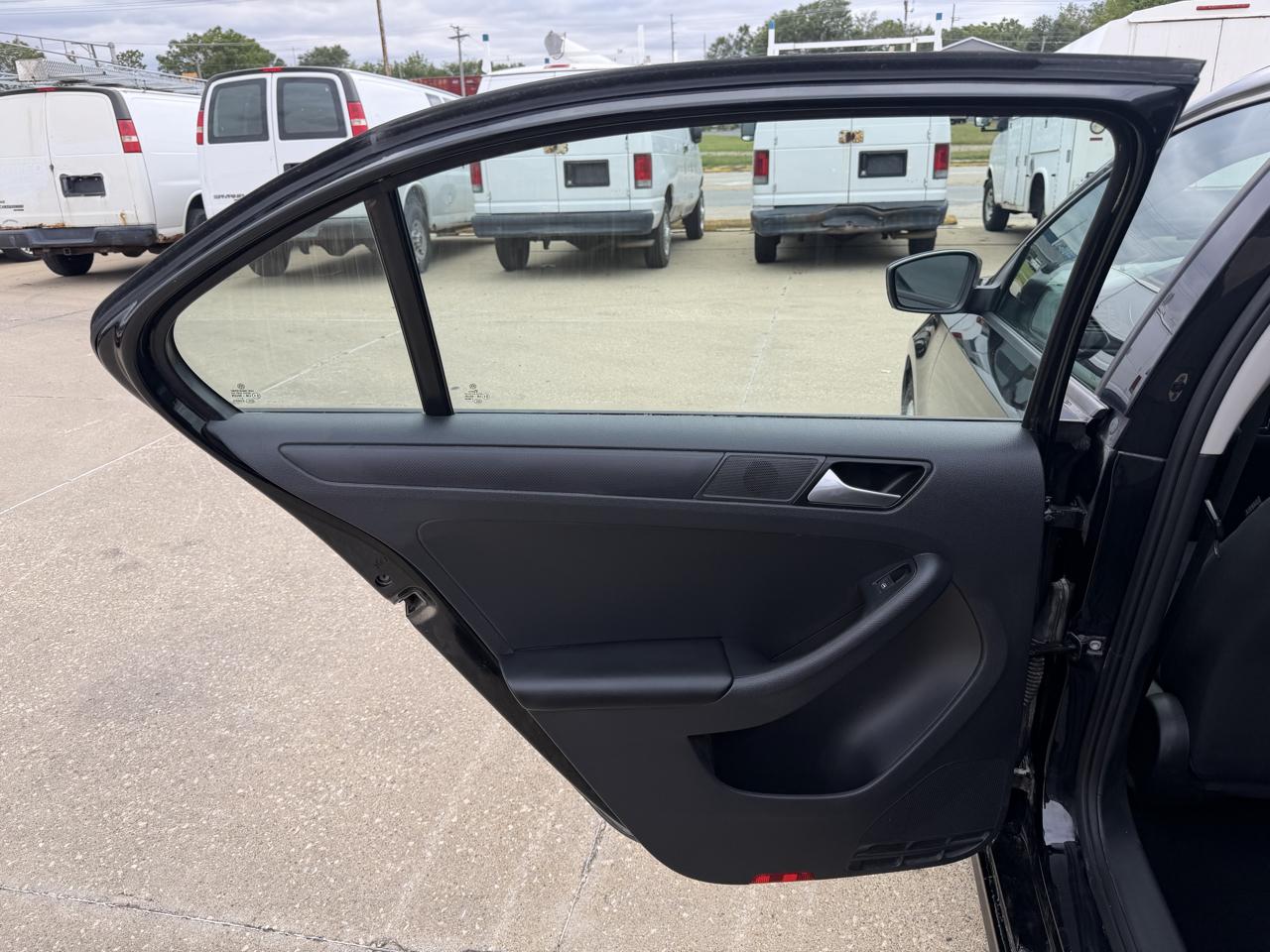 Volkswagen Jetta S 6A 2015