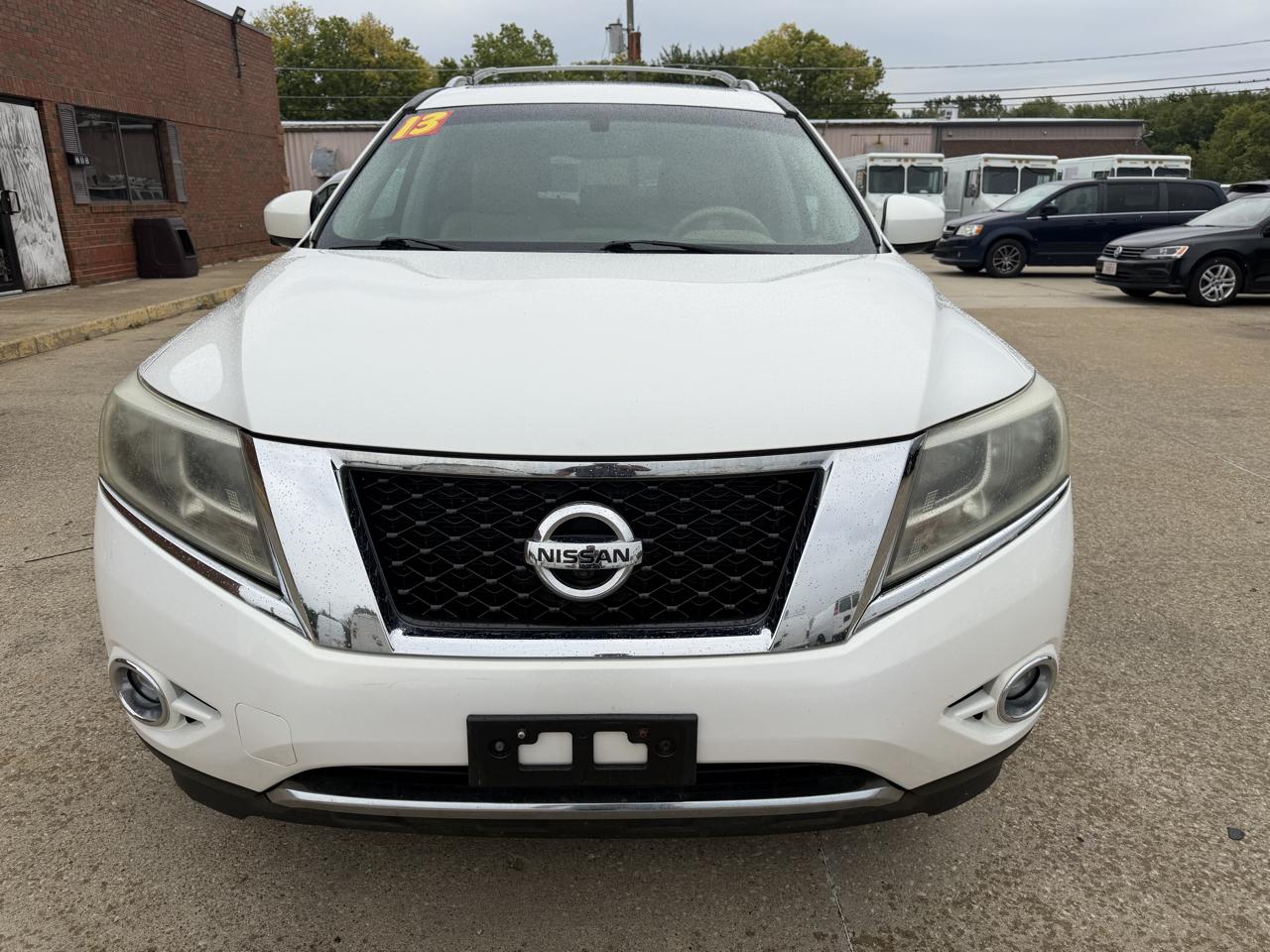 Nissan Pathfinder S 4WD 2013