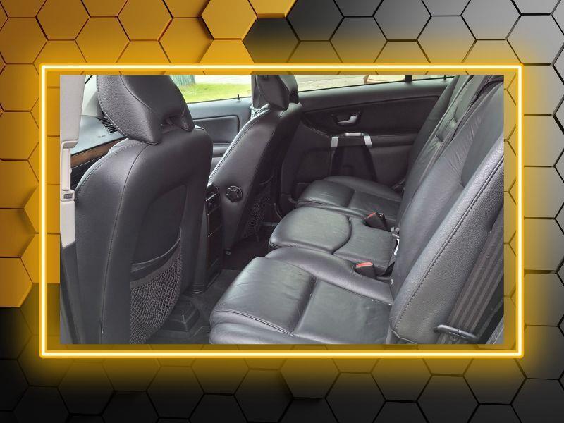 Volvo XC90  2012