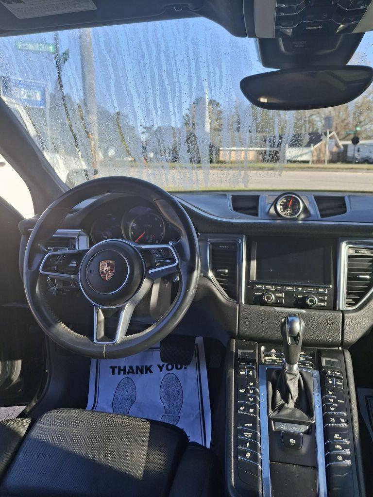 Porsche Macan  2015