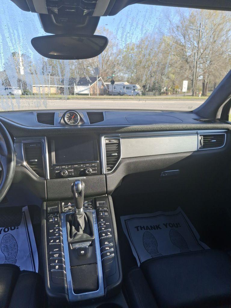 Porsche Macan  2015