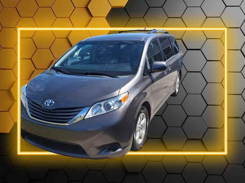 Toyota Sienna  2015