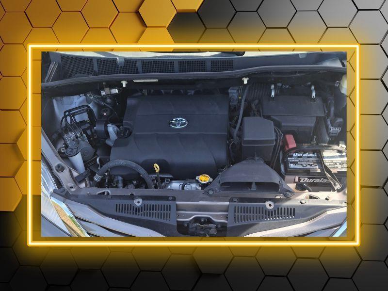 Toyota Sienna  2015