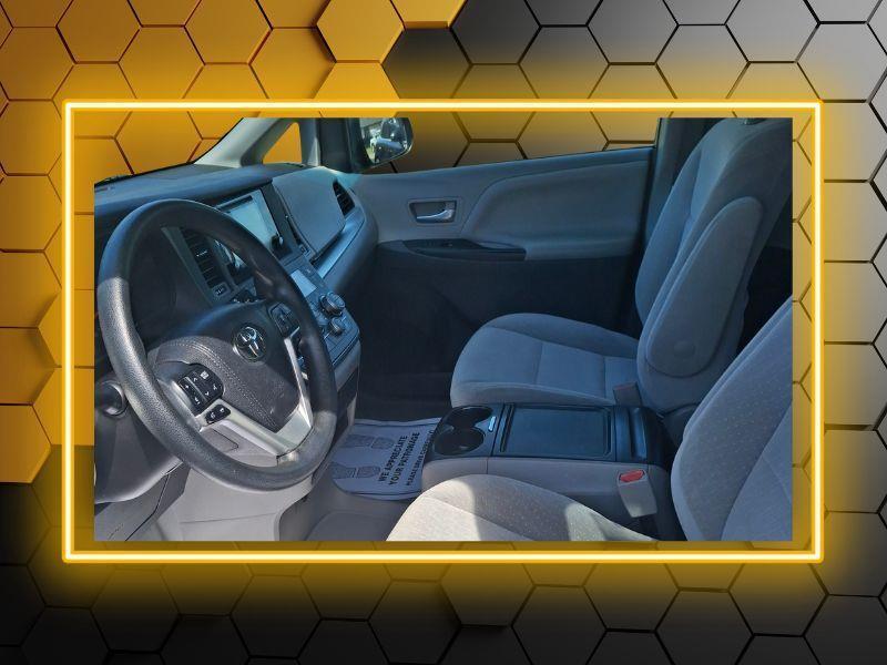 Toyota Sienna  2015