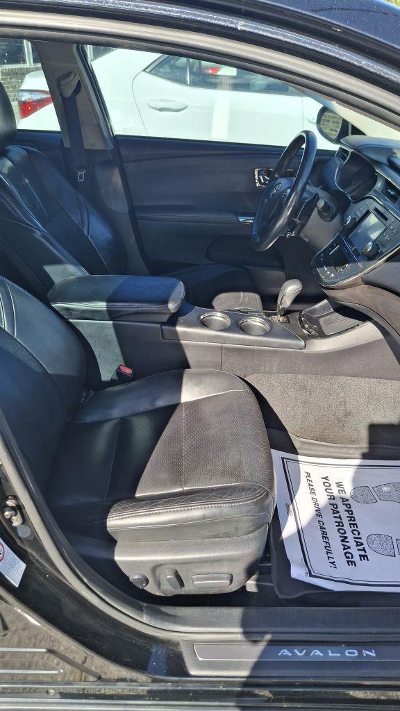Toyota Avalon  2016