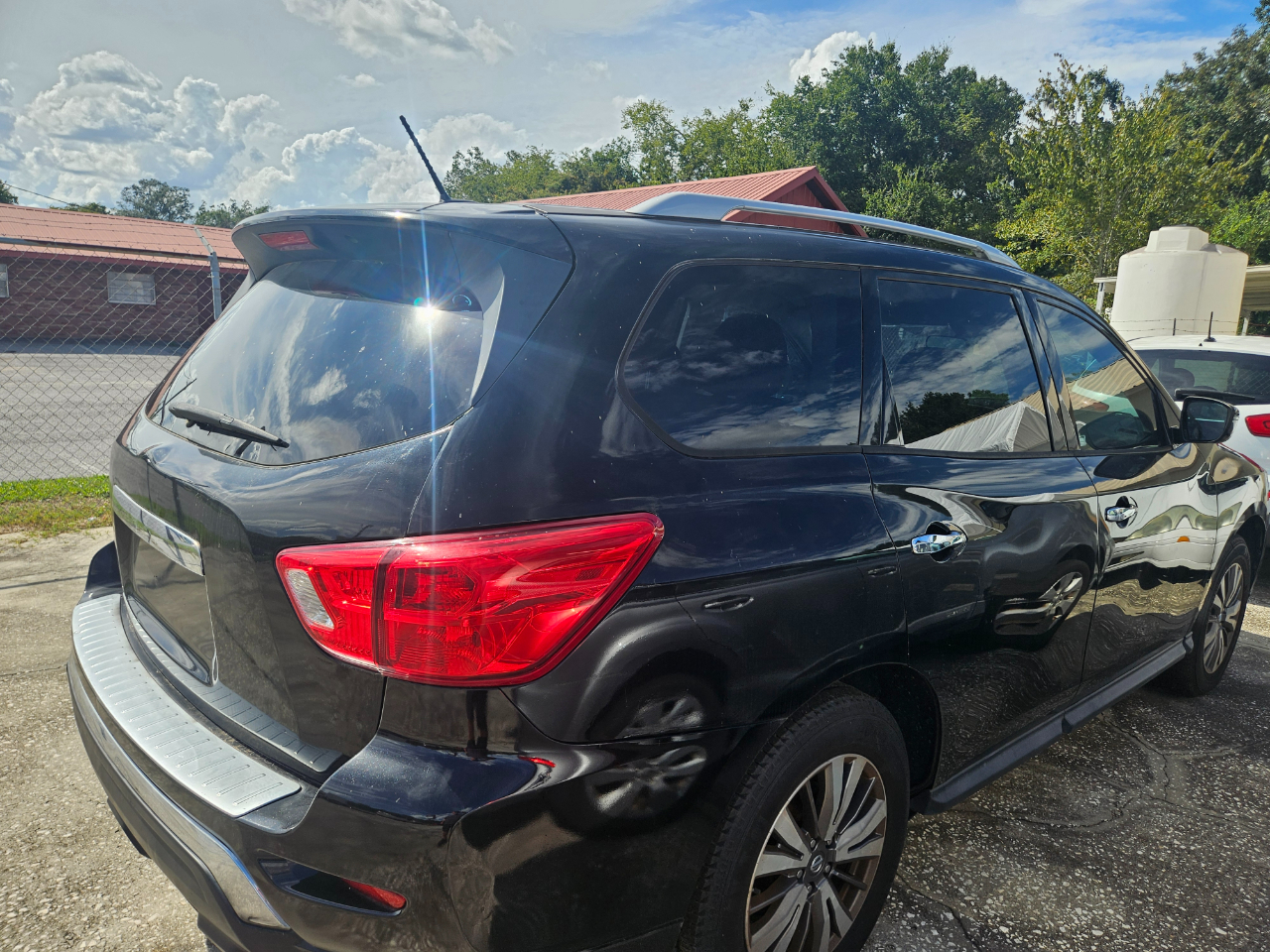 2018 Nissan Pathfinder S