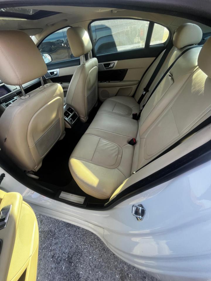 Jaguar XF-Series XF 3.0L V6 SC 2013