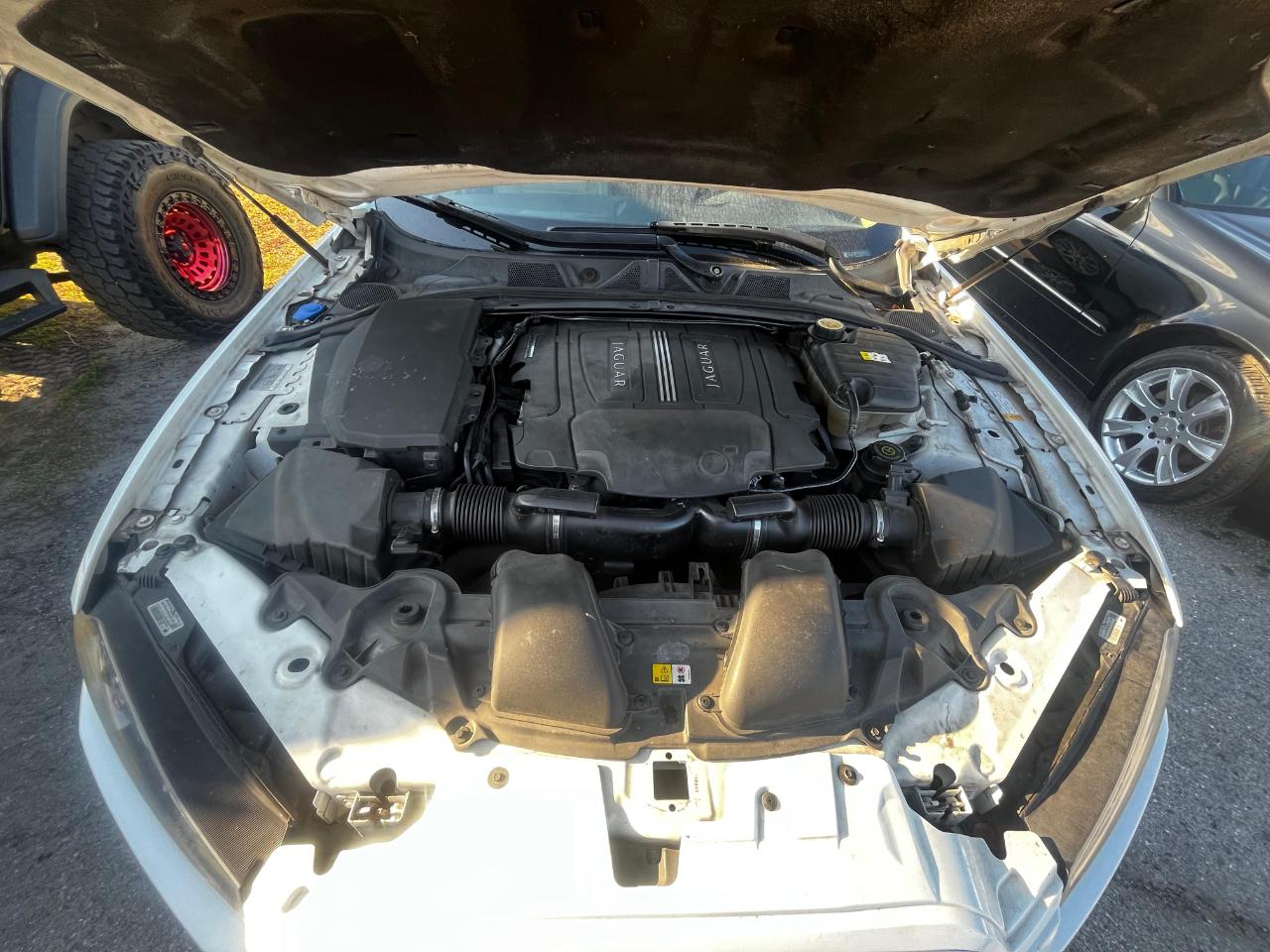 Jaguar XF-Series XF 3.0L V6 SC 2013