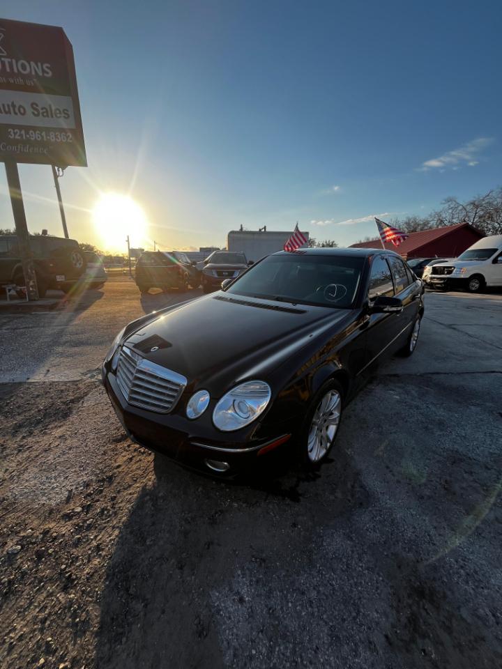 Mercedes-Benz E-Class E350 Luxury Sedan 2009