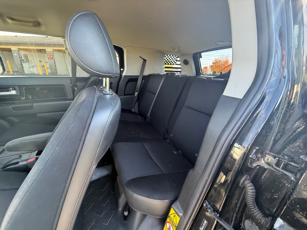 Toyota FJ Cruiser 2WD 4dr Auto (Natl) 2007