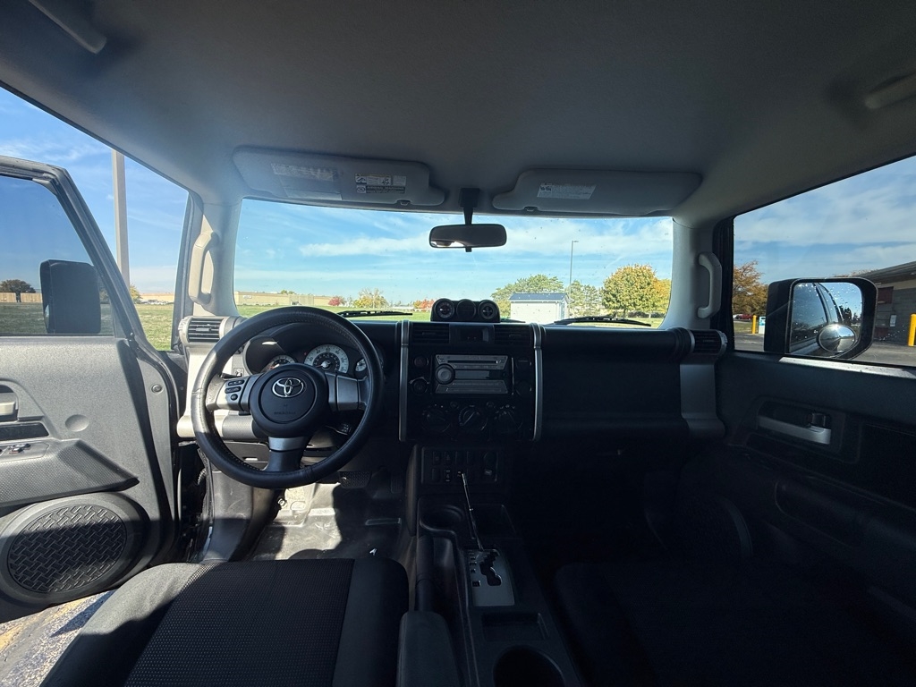 Toyota FJ Cruiser 2WD 4dr Auto (Natl) 2007