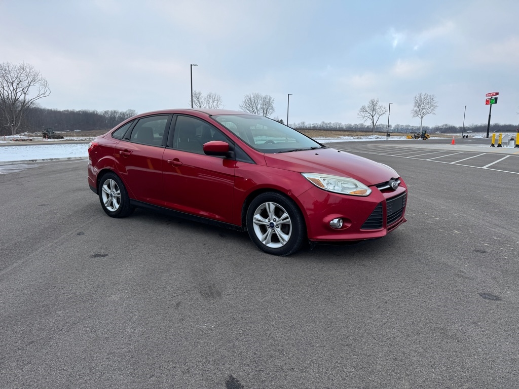 Ford Focus 4dr Sdn SE 2012