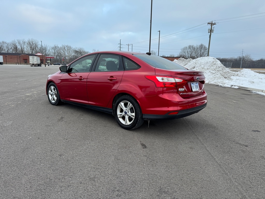 Ford Focus 4dr Sdn SE 2012