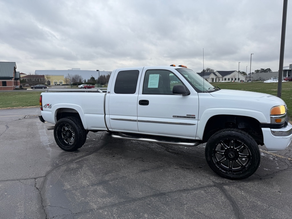 GMC Sierra 2500HD Ext Cab 143.5" WB 4WD SLE 2004