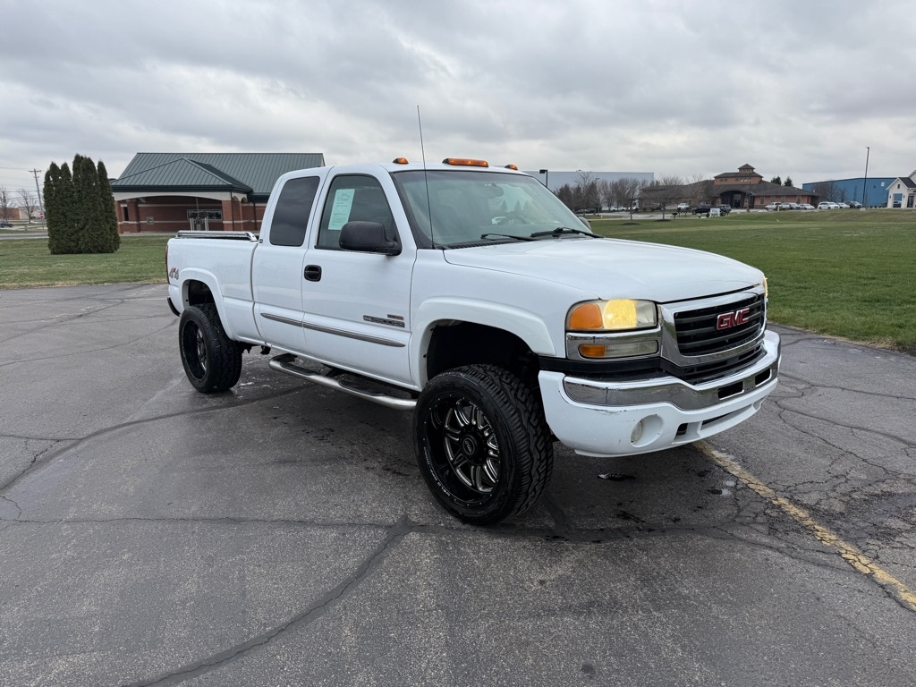 GMC Sierra 2500HD Ext Cab 143.5" WB 4WD SLE 2004