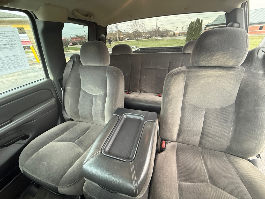 GMC Sierra 2500HD Ext Cab 143.5" WB 4WD SLE 2004