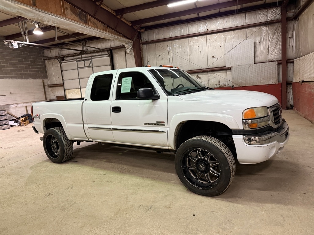 GMC Sierra 2500HD Ext Cab 143.5" WB 4WD SLE 2004