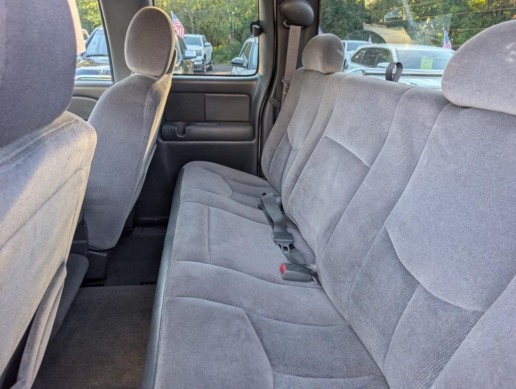GMC Sierra 2500HD Ext Cab 143.5" WB 4WD SLE 2004