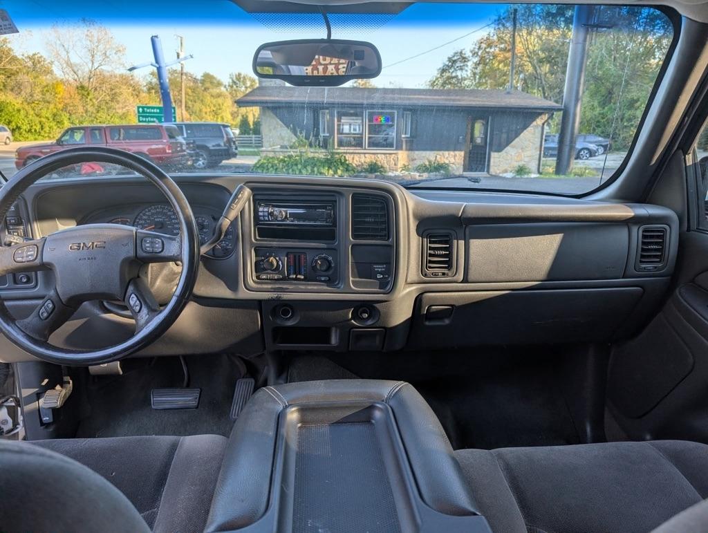 GMC Sierra 2500HD Ext Cab 143.5" WB 4WD SLE 2004