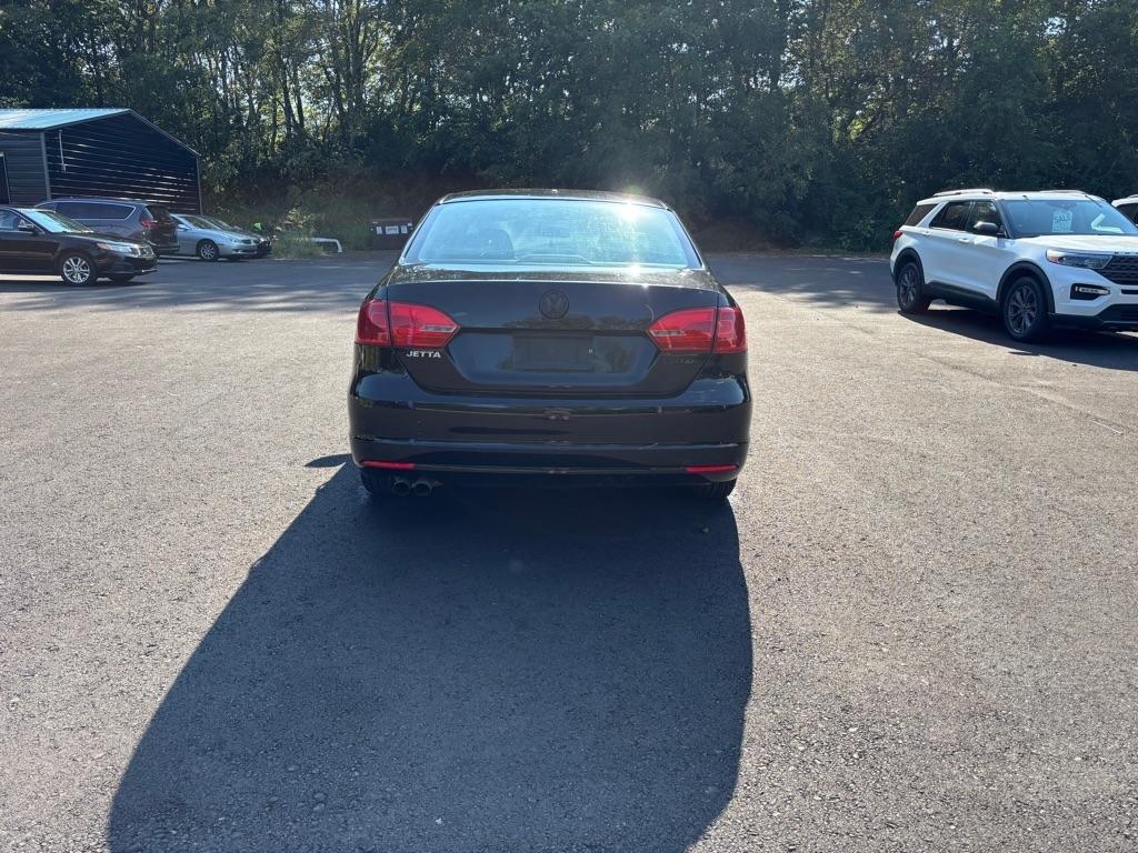 Volkswagen Jetta Sedan 4dr Auto S w/Sunroof 2012