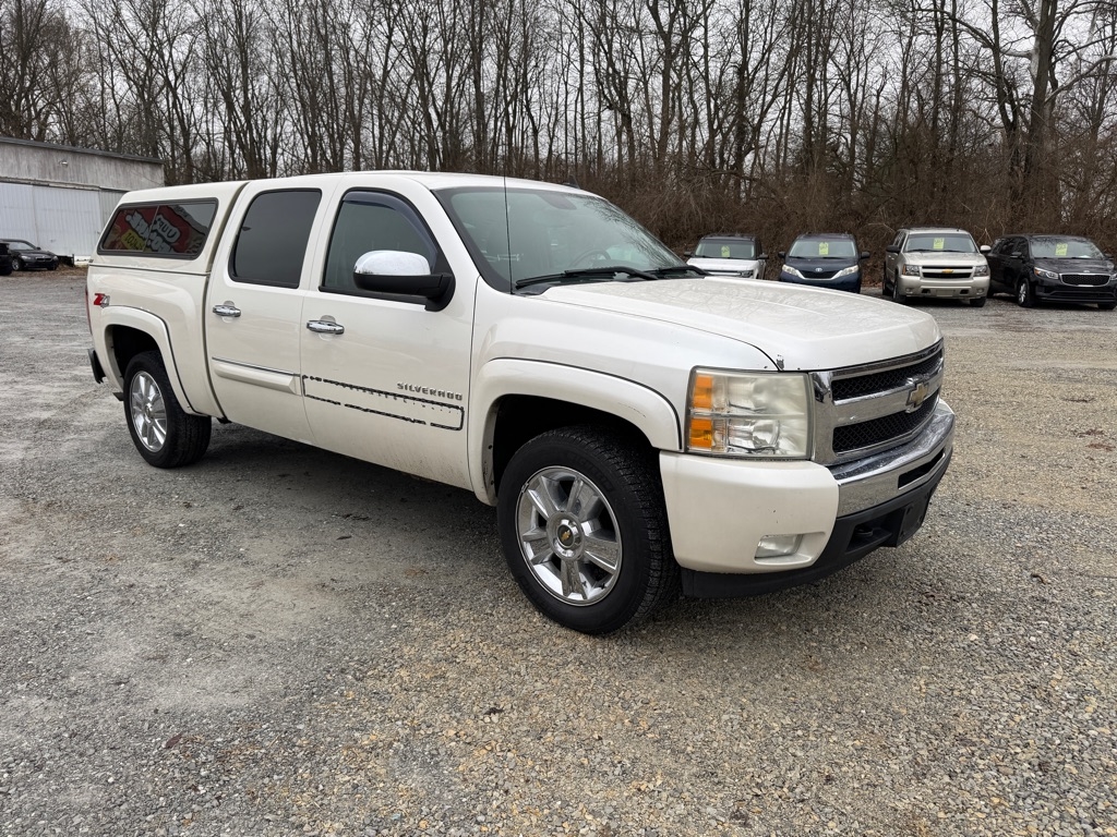 Chevrolet Silverado 1500 4WD Crew Cab 143.5" LT 2011
