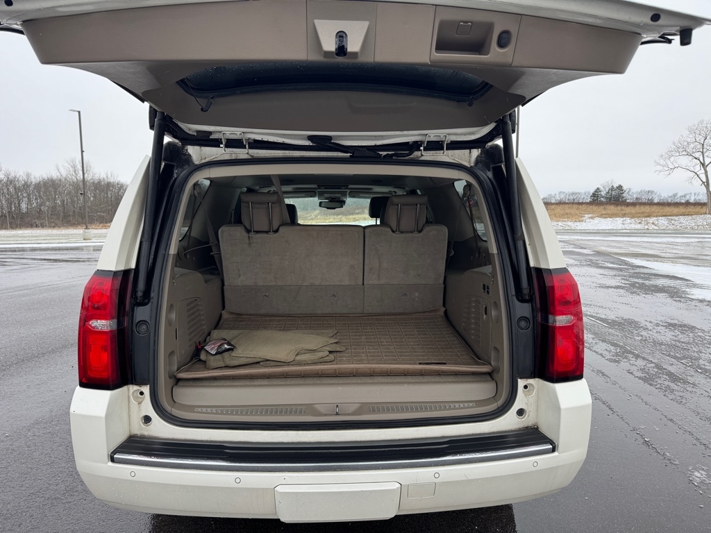 Chevrolet Suburban 4WD 4dr LTZ 2015