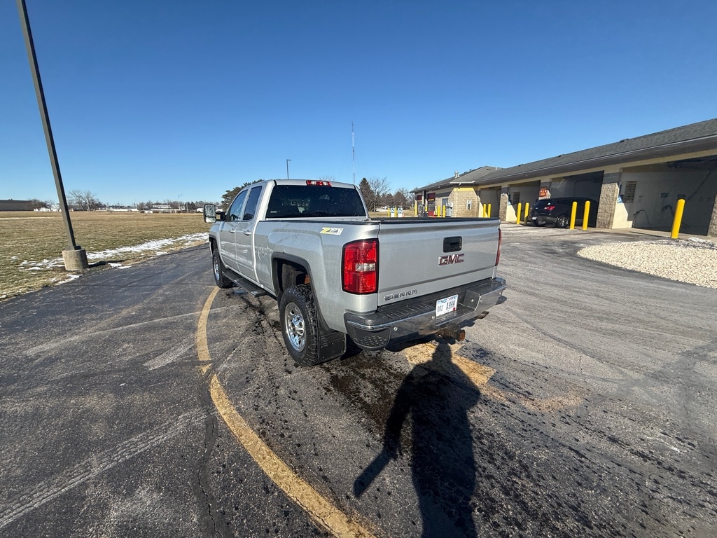 GMC Sierra 2500HD 4WD Double Cab 144.2" SLE 2015