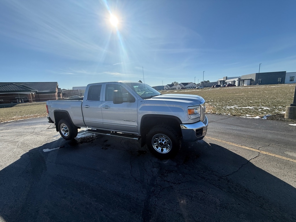 GMC Sierra 2500HD 4WD Double Cab 144.2" SLE 2015