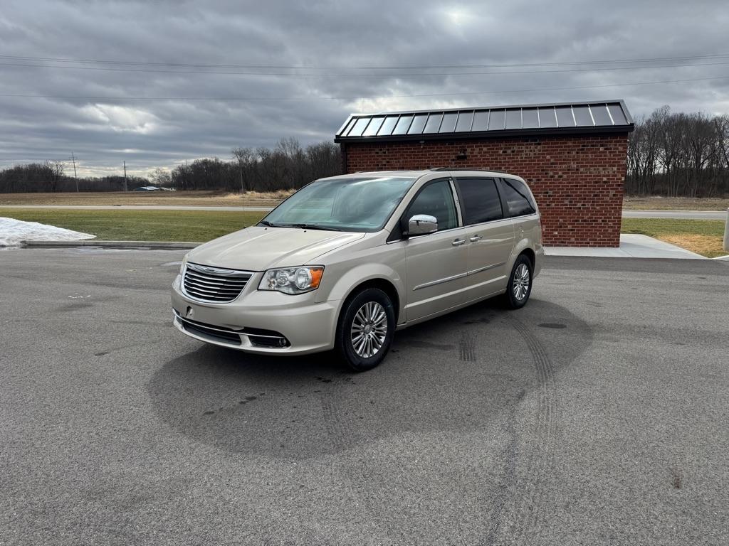 Chrysler Town & Country 4dr Wgn Touring-L 2014