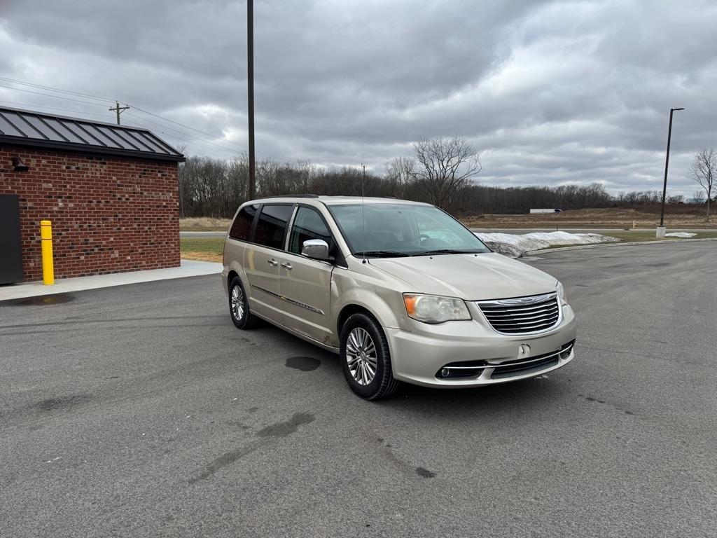 Chrysler Town & Country 4dr Wgn Touring-L 2014