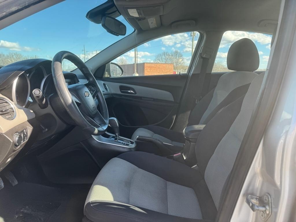 Chevrolet Cruze 4dr Sdn Auto LS 2013