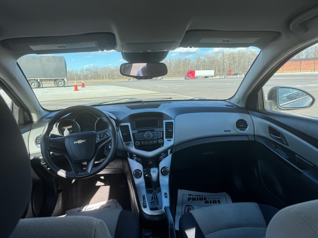 Chevrolet Cruze 4dr Sdn Auto LS 2013