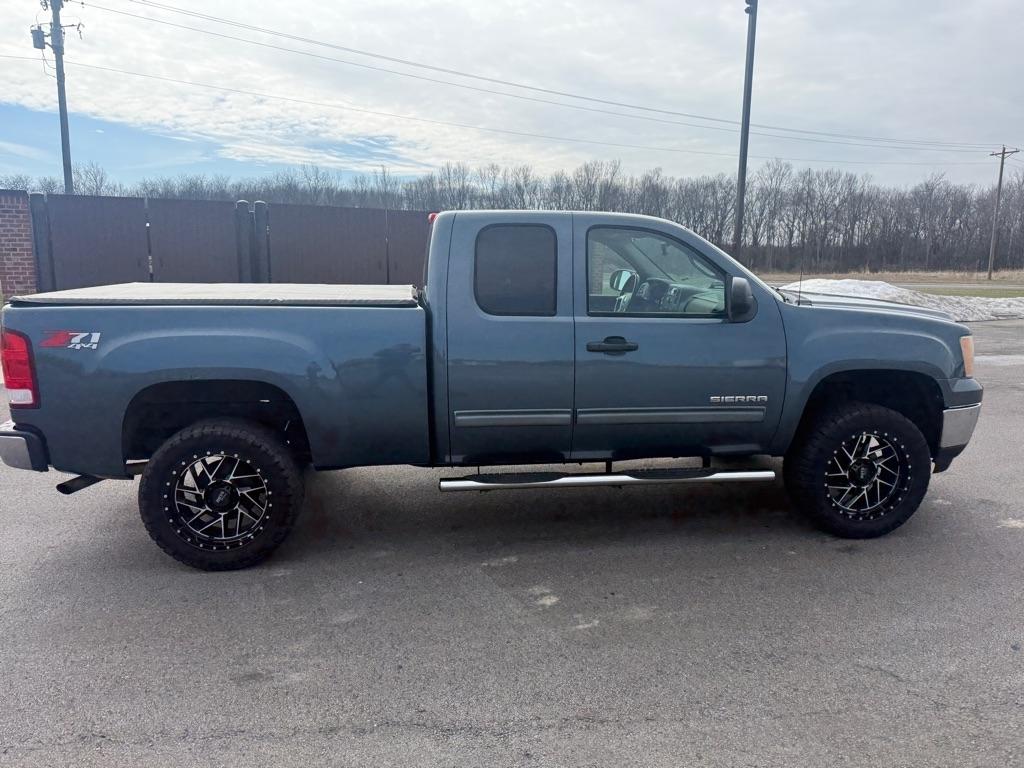 GMC Sierra 1500 4WD Ext Cab 143.5" SLE 2011